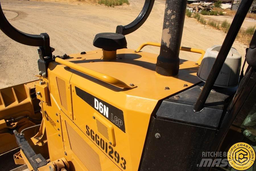 CAT D 6 N LGP Гусеничные бульдозеры