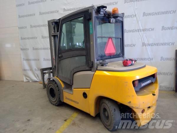 Jungheinrich DFG 430 Дизельные погрузчики