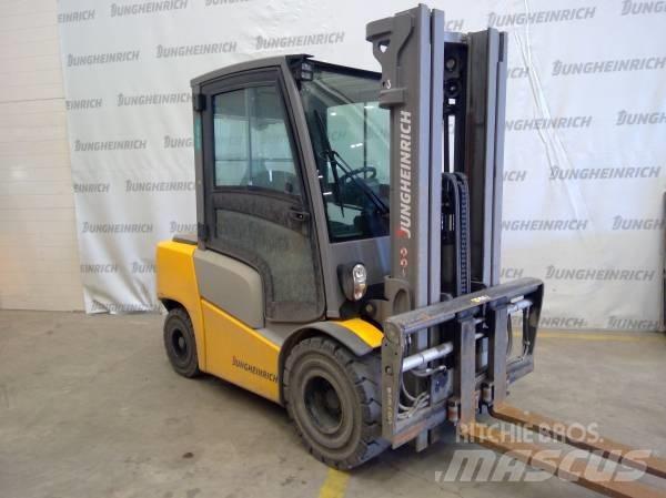 Jungheinrich DFG 430 Дизельные погрузчики