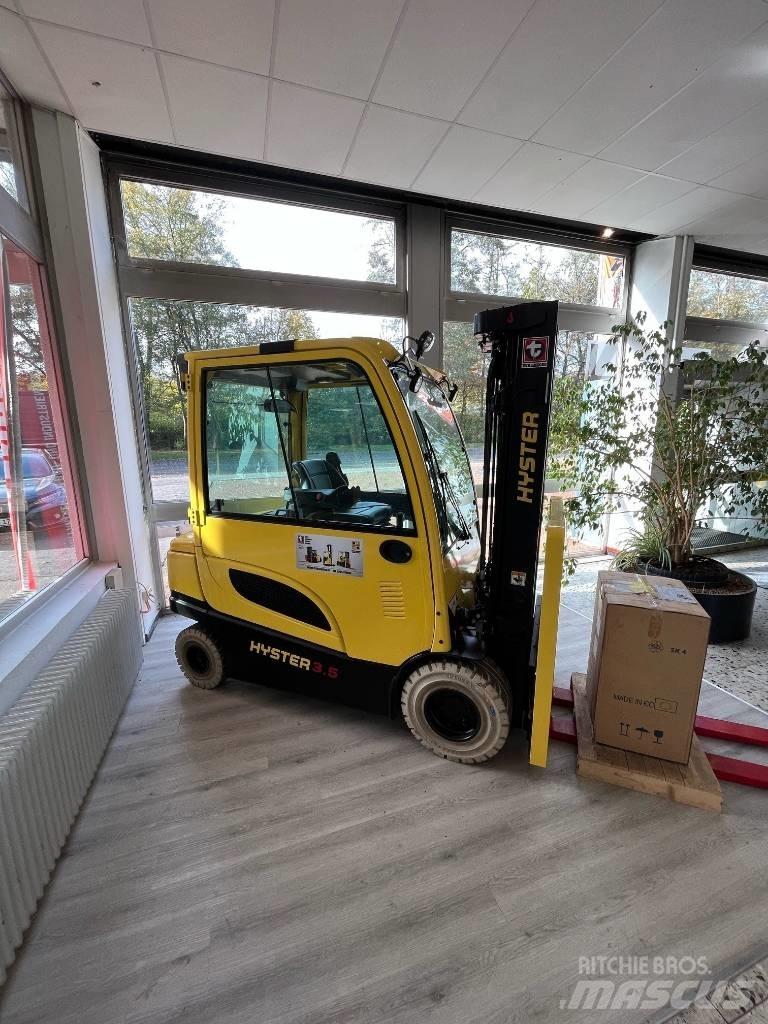 Hyster J3.5XN Электропогрузчики