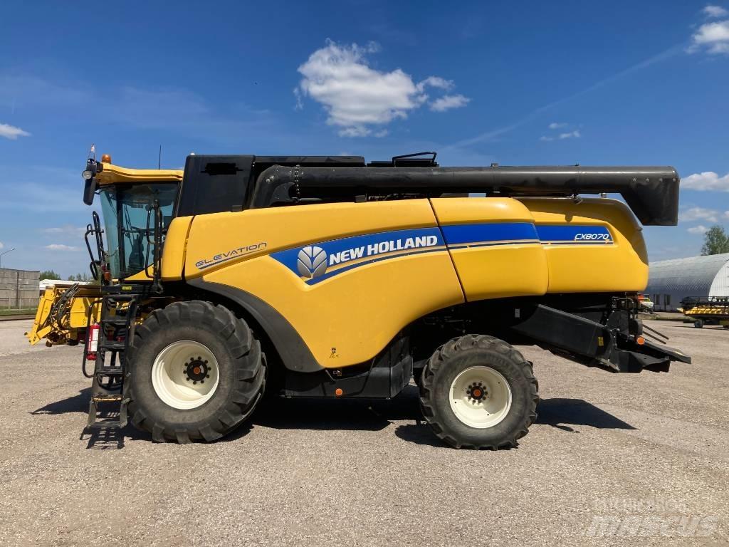 New Holland CX 8070 Зерноуборочные комбайны