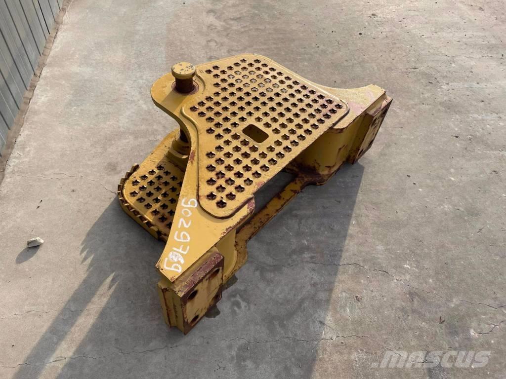 CAT D6K Zugtraverse Компоненты строительной техники