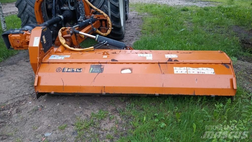 Berti TĀ/PS 250 Навесные и прицепные косилки