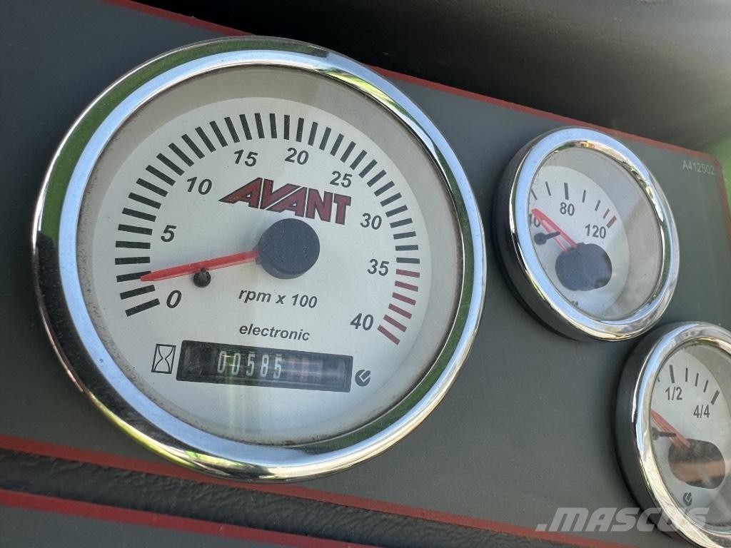 Avant 523 Малые погрузчики