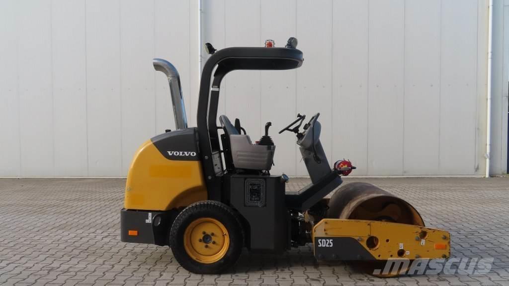 Volvo SD 25D Грунтовые катки