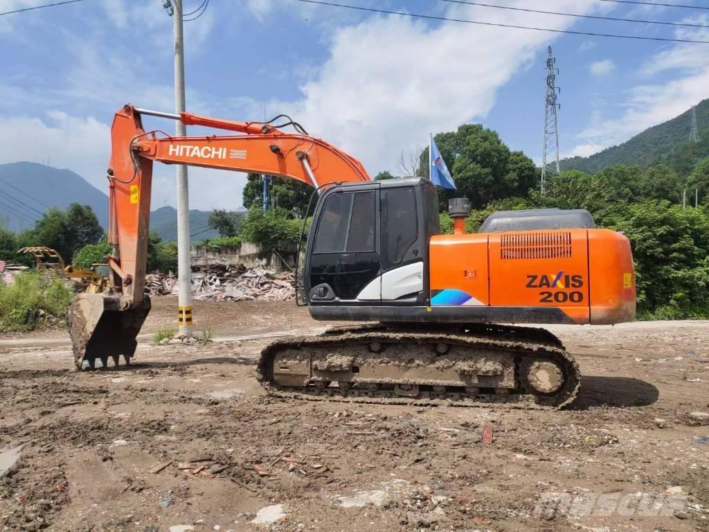 Hitachi EX 200-5 Гусеничные экскаваторы