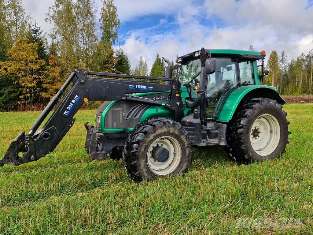 Valtra T 182 Versu Трактора