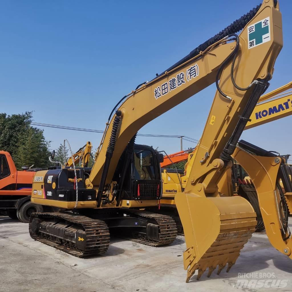 CAT 320 D Гусеничные экскаваторы