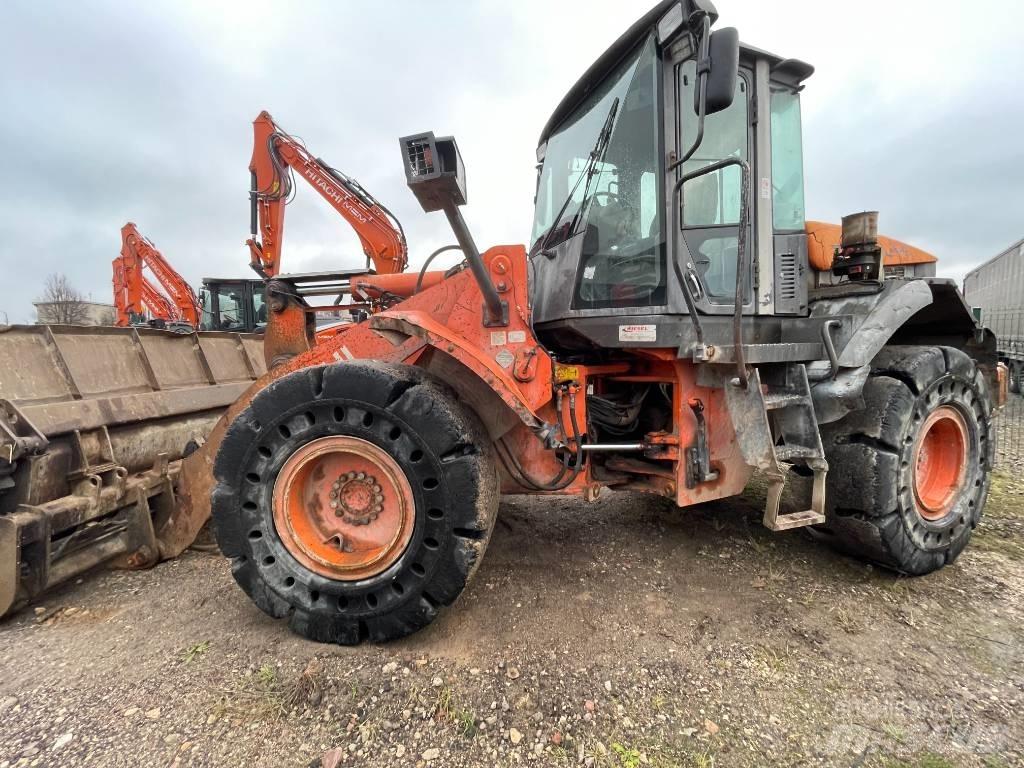 Hitachi ZW 180-5 Фронтальные погрузчики
