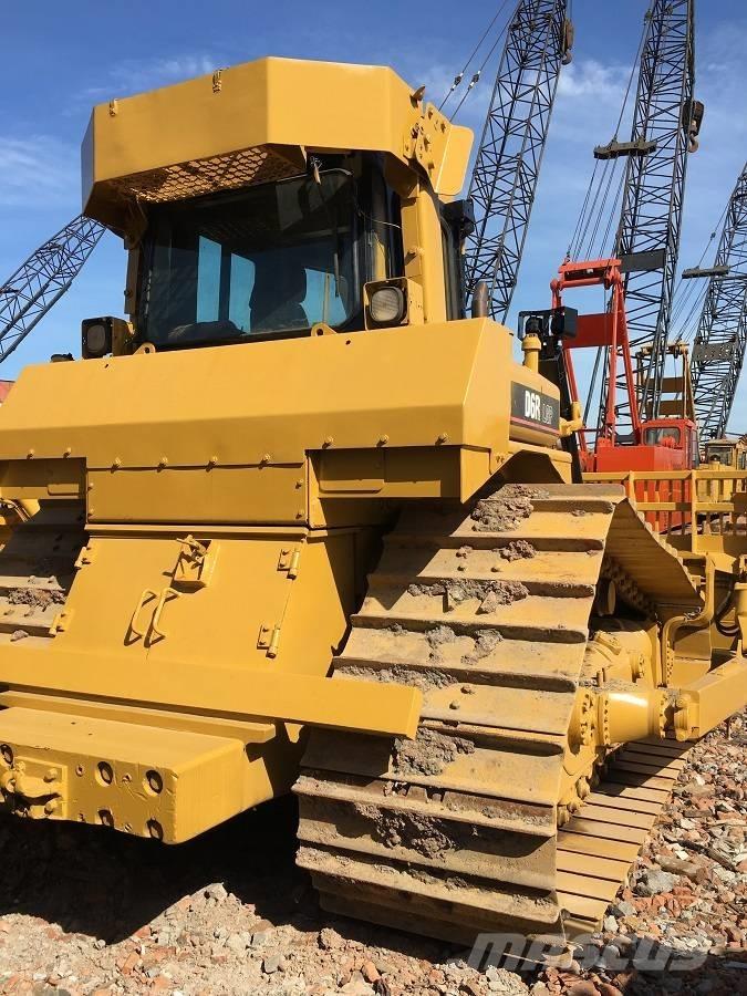CAT D6R Гусеничные бульдозеры