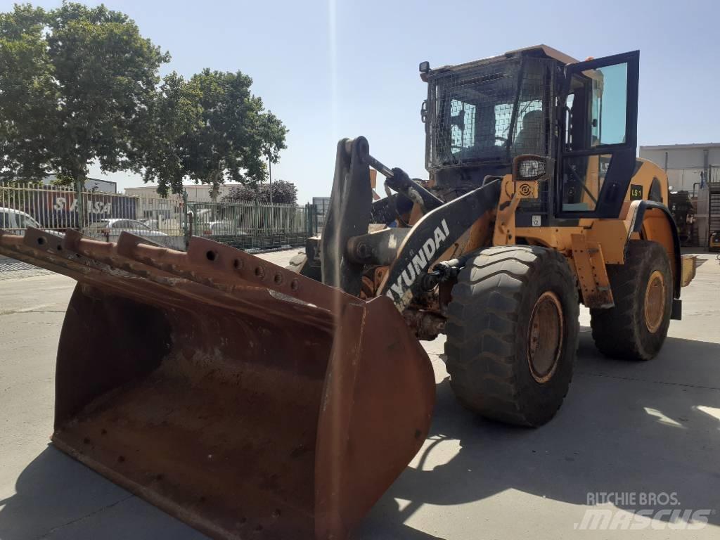 Hyundai HL 940A Фронтальные погрузчики