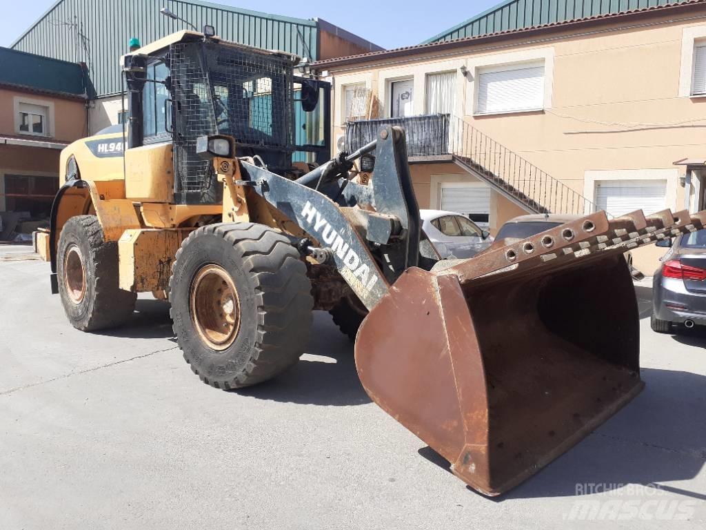Hyundai HL 940A Фронтальные погрузчики