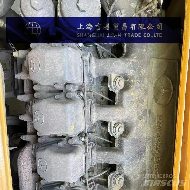 Sany STC 1000 Автокраны