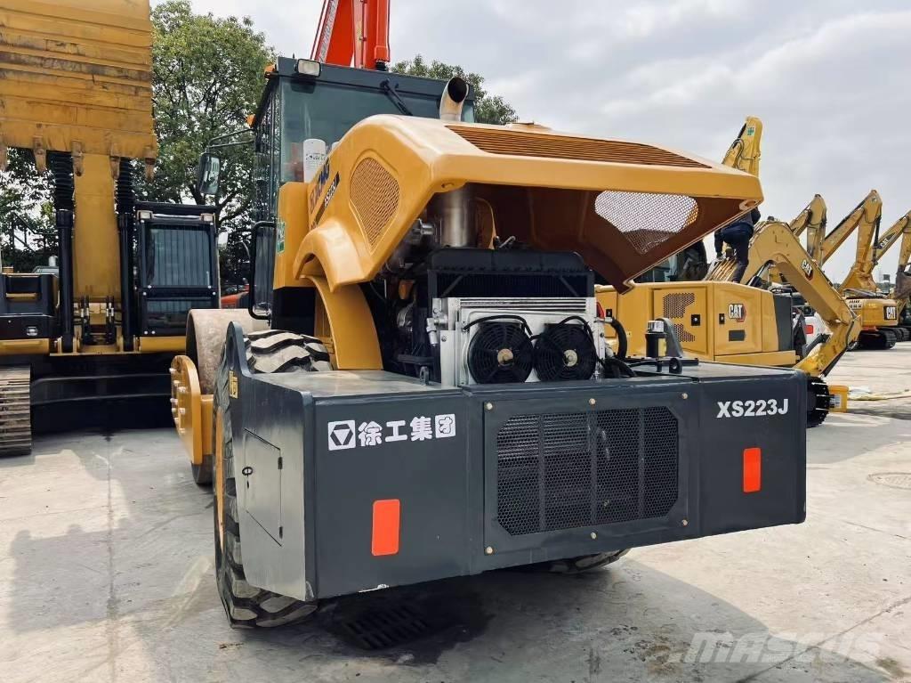 XCMG XS 223 J Грунтовые катки