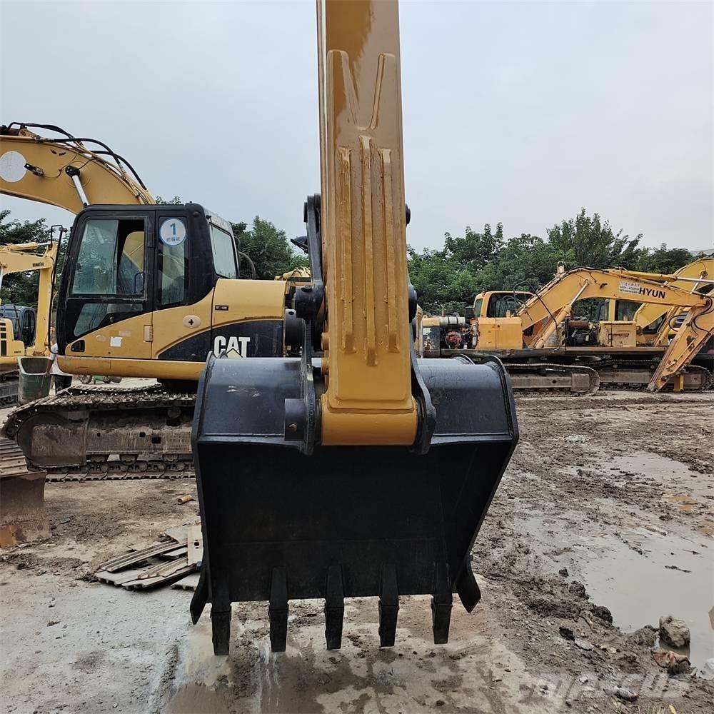 Sany SY 215 H Гусеничные экскаваторы