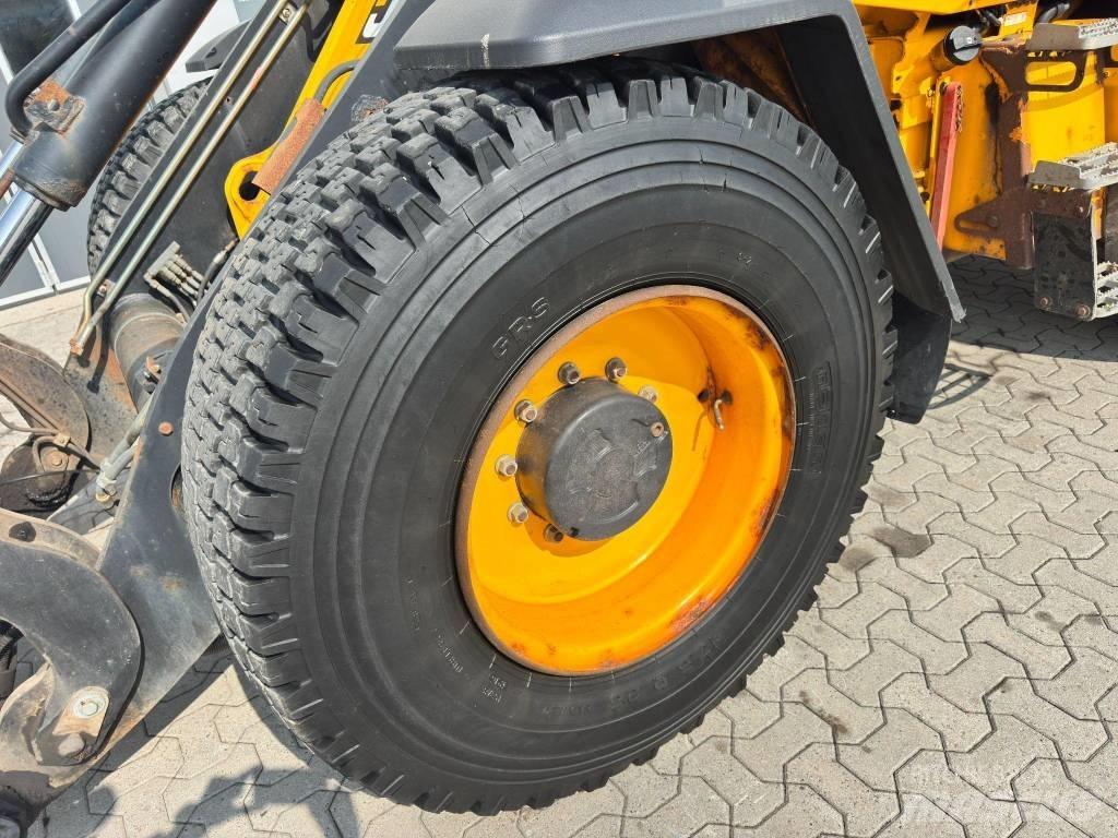 JCB 413 Фронтальные погрузчики