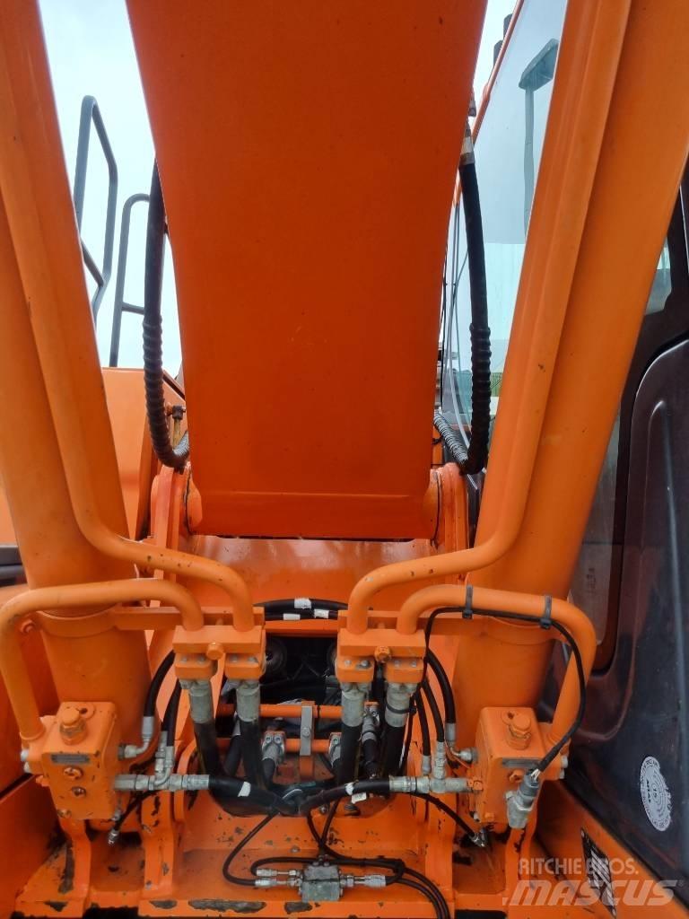 Doosan DX 180 LC-3 Гусеничные экскаваторы
