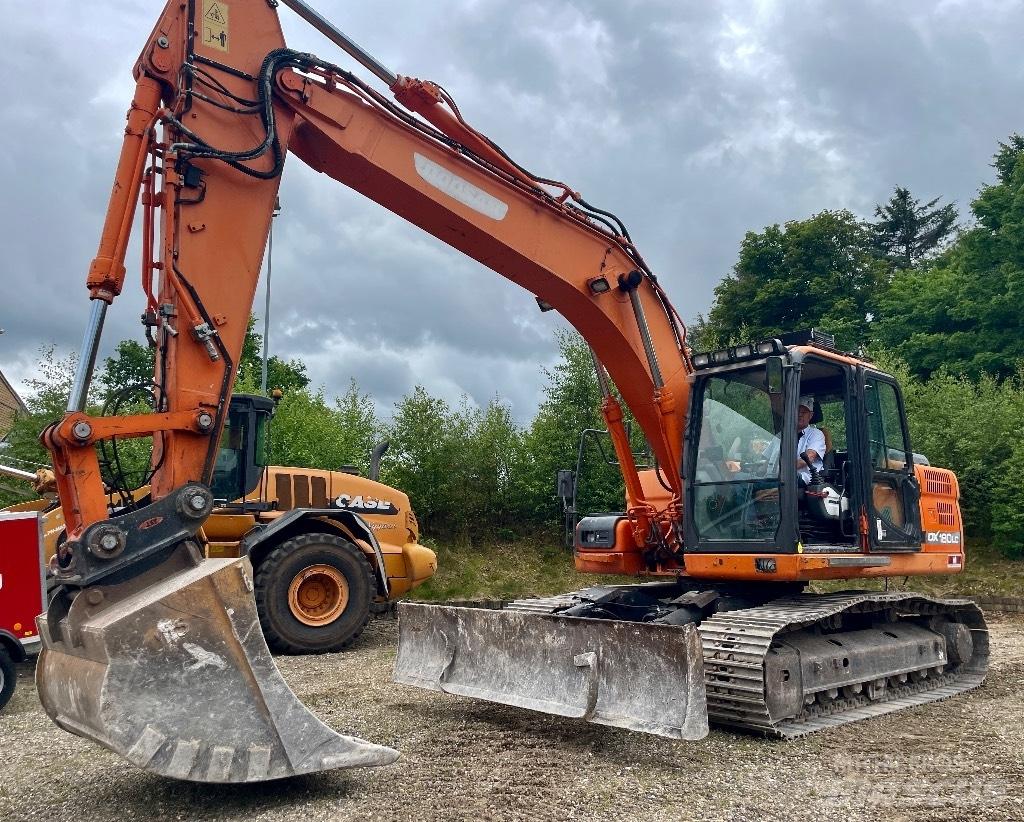 Doosan DX 180 LC-3 Гусеничные экскаваторы