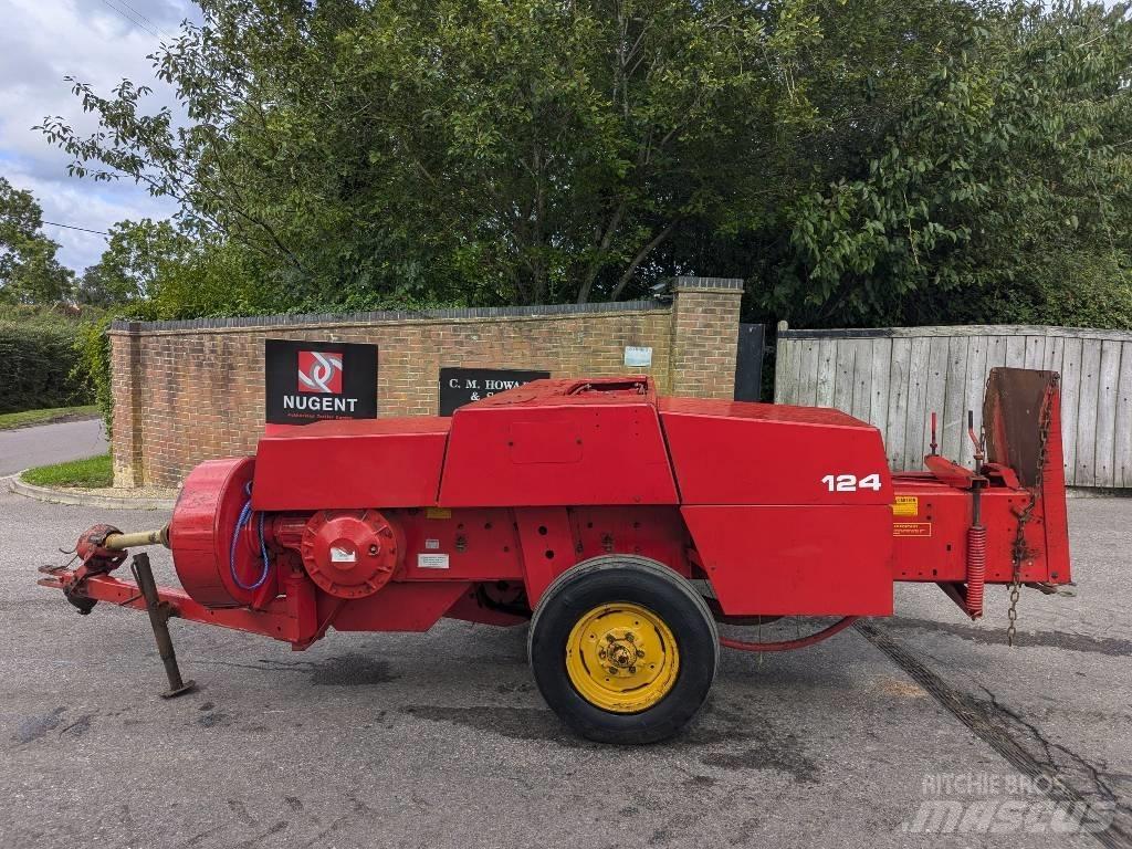 Massey Ferguson 124 Тюковые пресс-подборщики