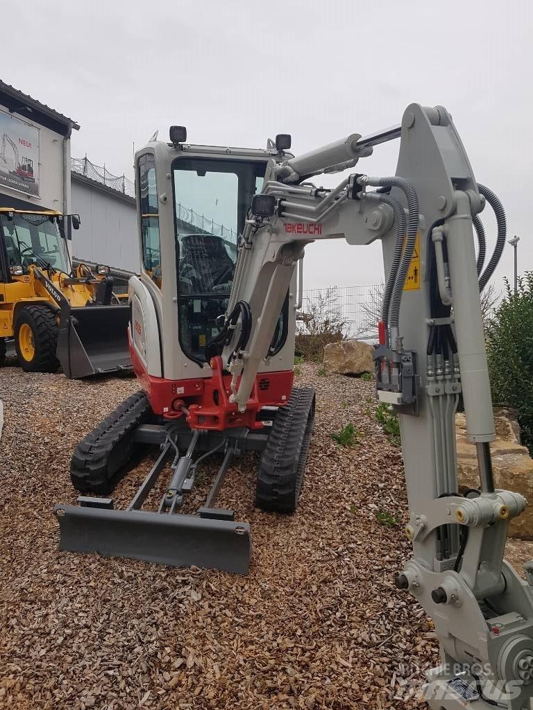 Takeuchi TB225 Мини-экскаваторы