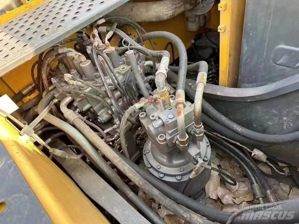 Volvo EC 220 Гусеничные экскаваторы