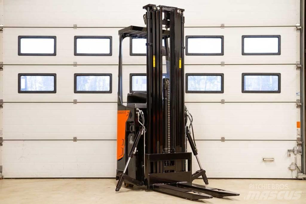 Rocla SST 12 AC Самоходные электроштабелёры