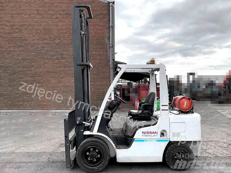 Nissan UG1F2A35DU Газовые погрузчики