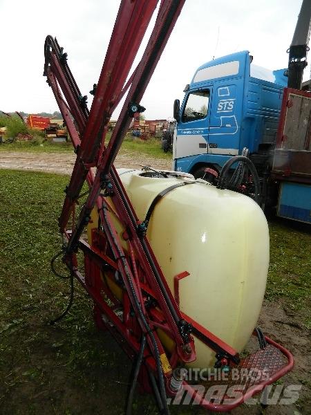 Hardi 900 Прицепные опрыскиватели