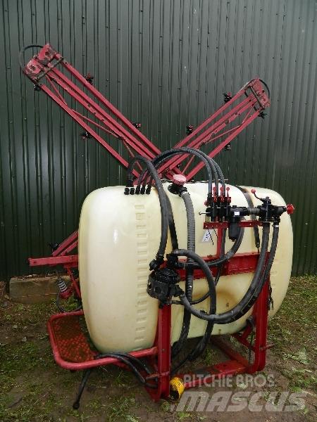 Hardi 900 Прицепные опрыскиватели