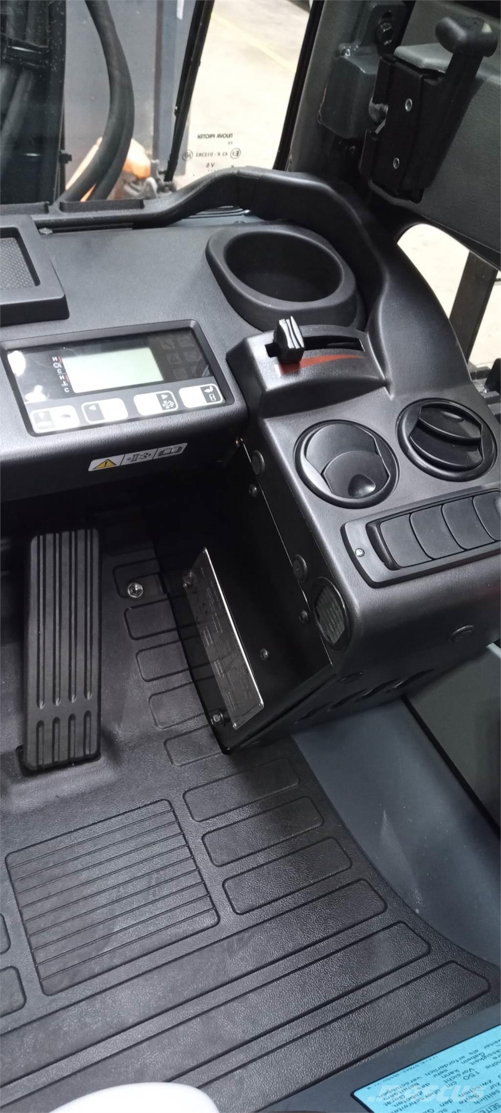 Toyota 52-8FDF25 Дизельные погрузчики