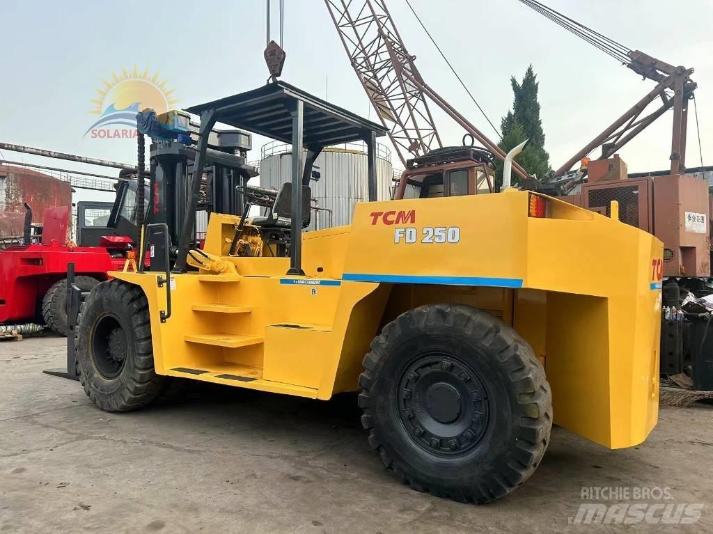 TCM FD 250 Дизельные погрузчики