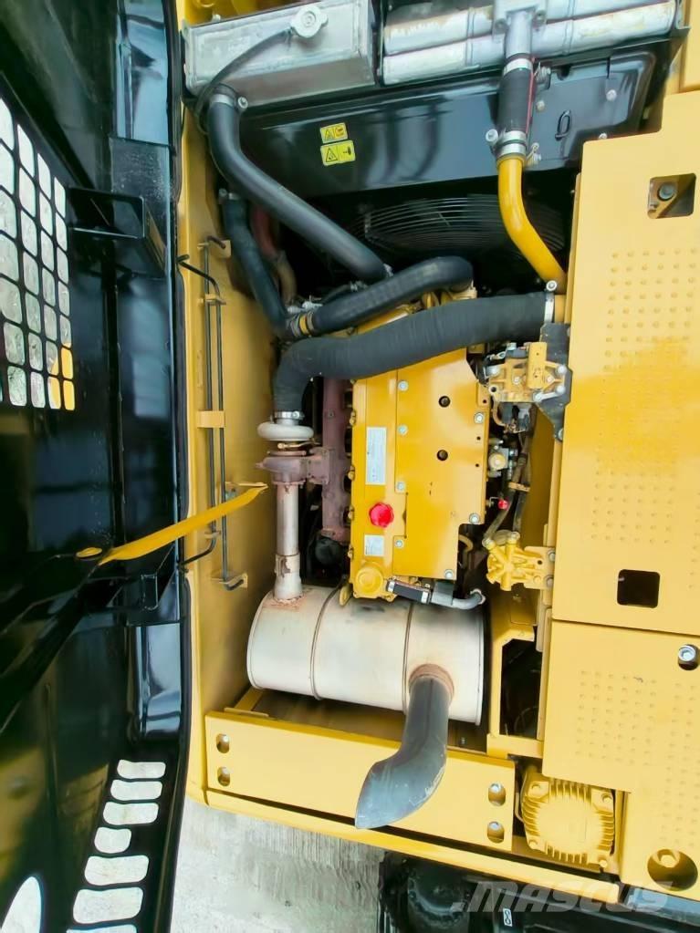 CAT 320 D Гусеничные экскаваторы