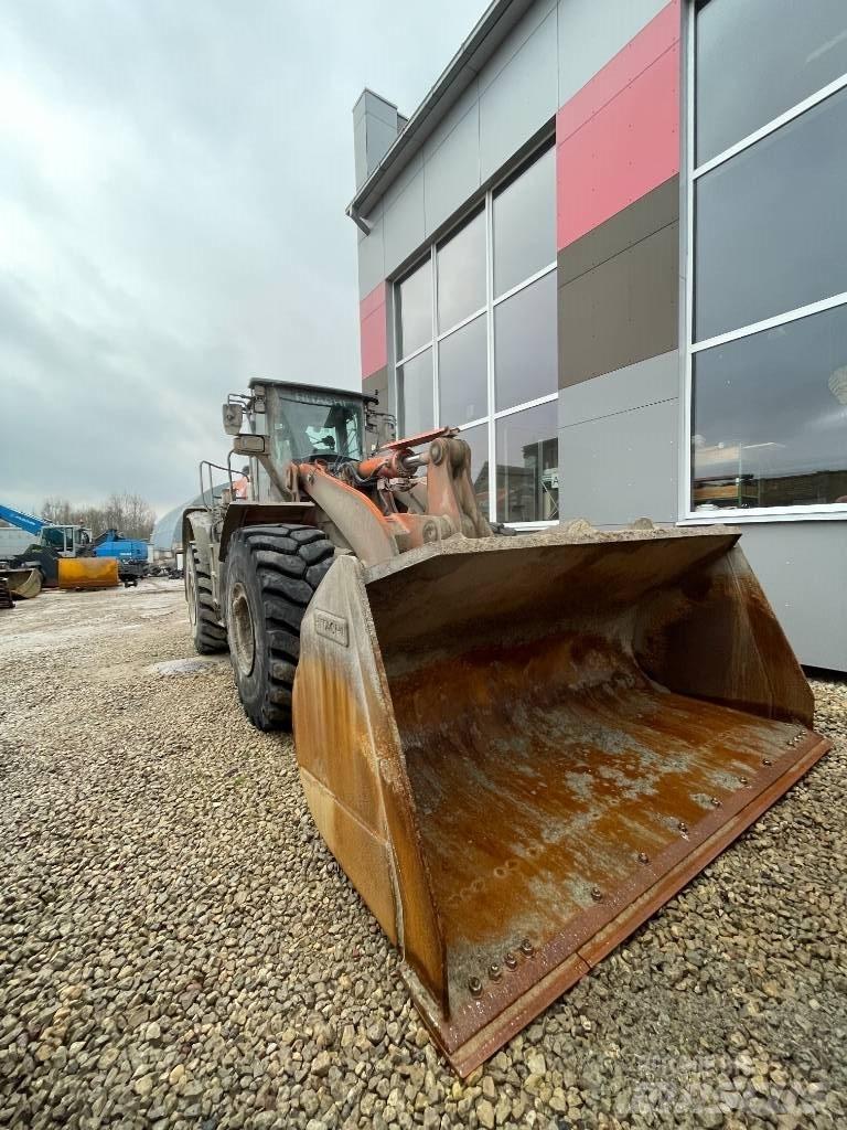 Hitachi ZW 310-6 Фронтальные погрузчики