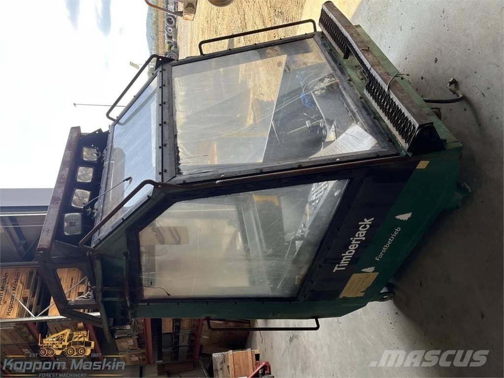 Timberjack 1270 Кабины и интерьер