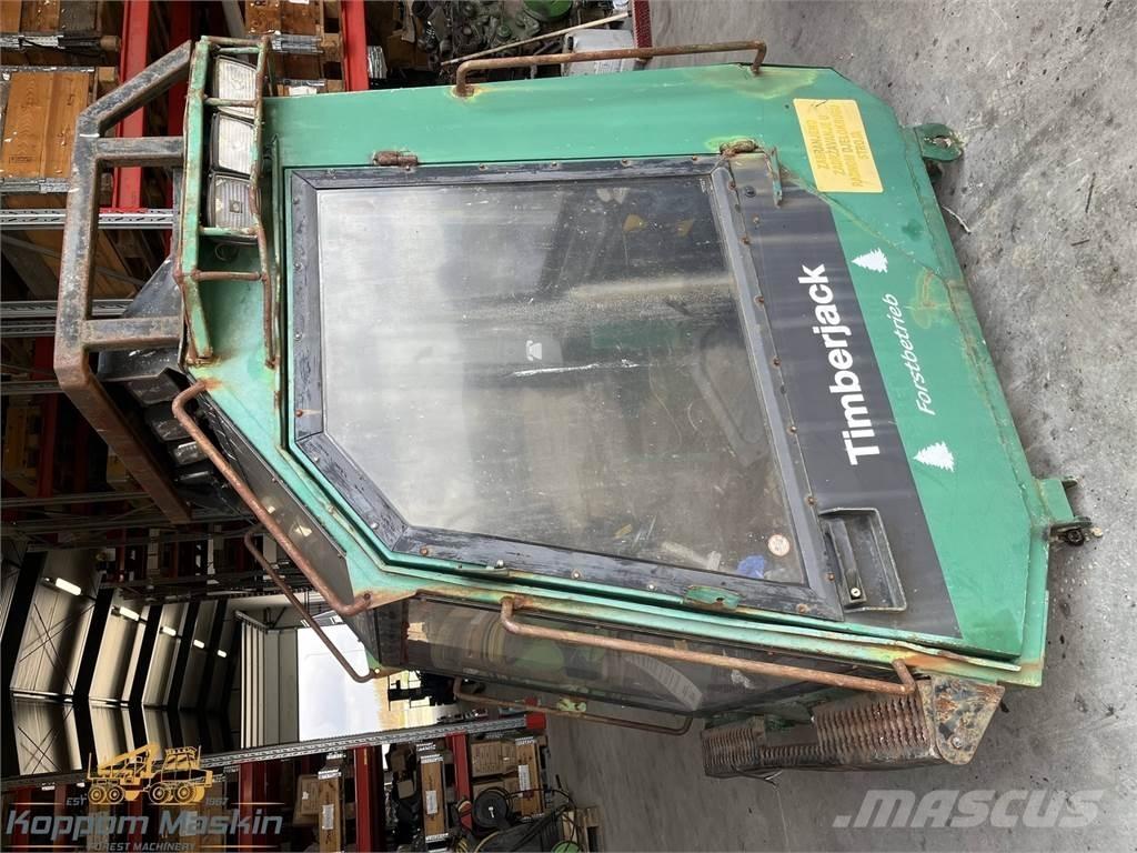 Timberjack 1270 Кабины и интерьер