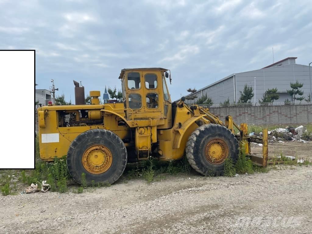CAT 980 B Фронтальные погрузчики