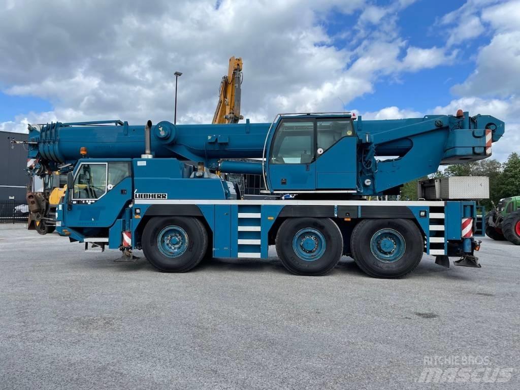 Liebherr LTM 1055-1 Автокраны