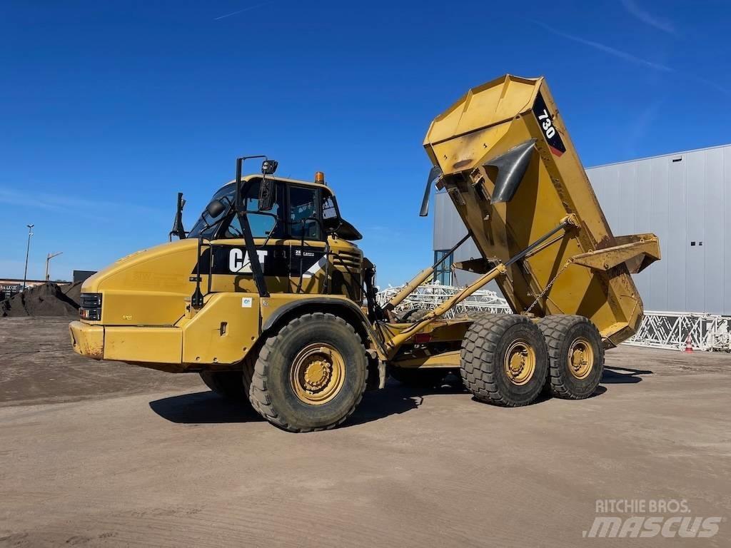 CAT 730 Шарнирно-сочленённые самосвалы