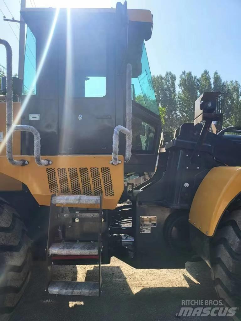 XCMG ZL50GN Фронтальные погрузчики