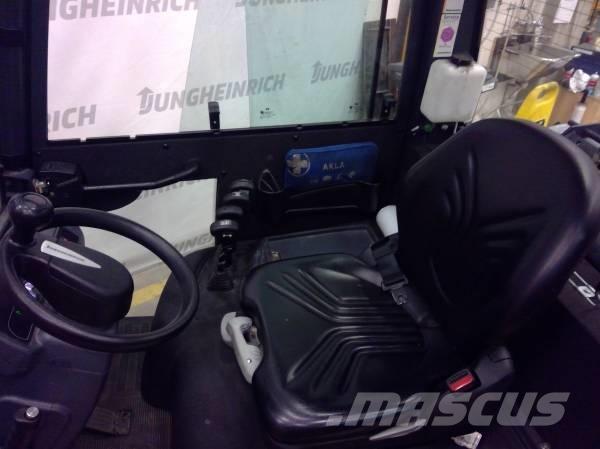 Jungheinrich TFG 320 Газовые погрузчики