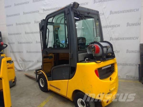 Jungheinrich TFG 320 Газовые погрузчики