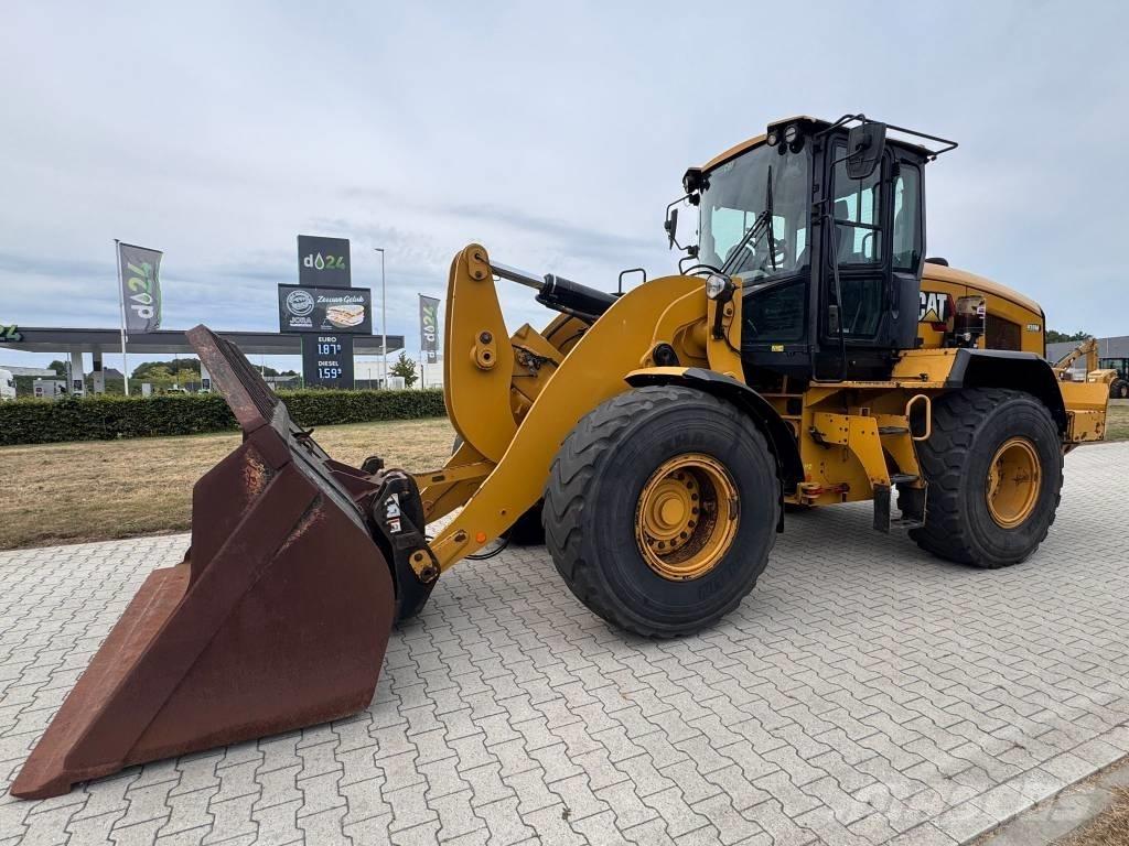 CAT 938 M Фронтальные погрузчики