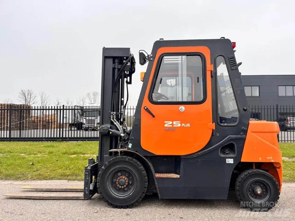 Doosan D25G PLUS Другие складские механизмы