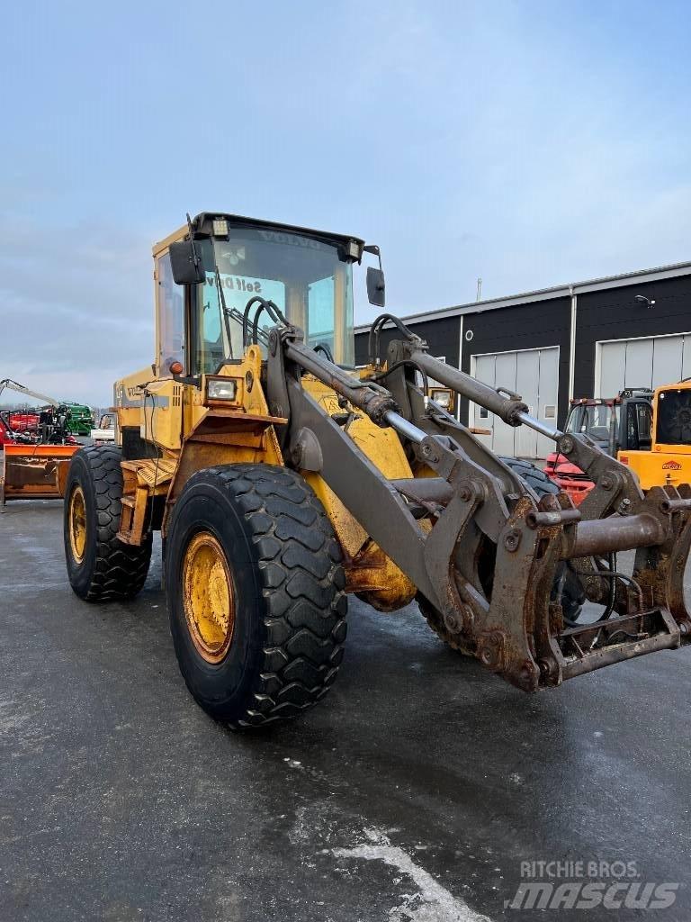 Volvo L90 B Фронтальные погрузчики