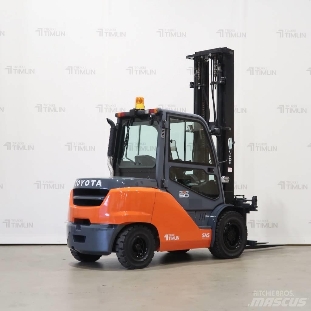 Toyota 40-8FD50N Дизельные погрузчики