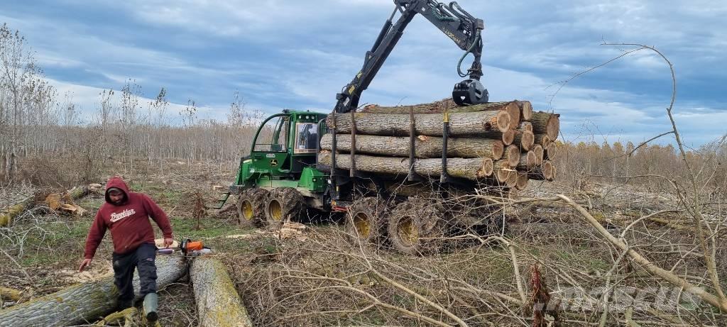 John Deere 1110 Форвардеры