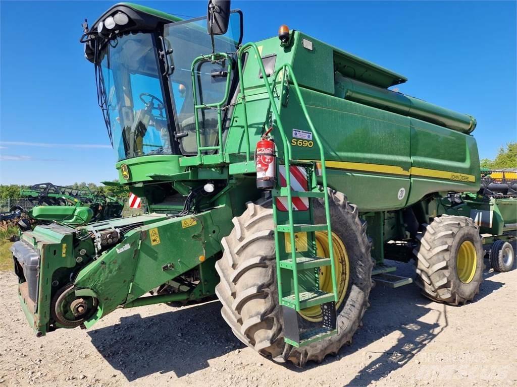 John Deere S690 Зерноуборочные комбайны