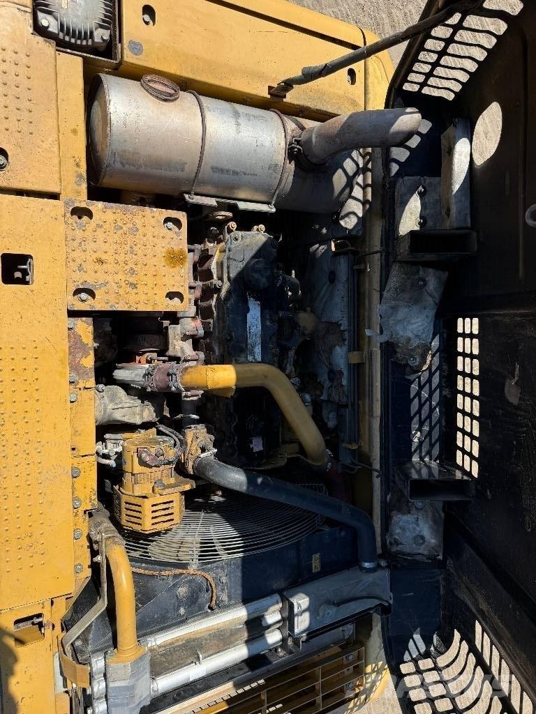 CAT 324 D Гусеничные экскаваторы