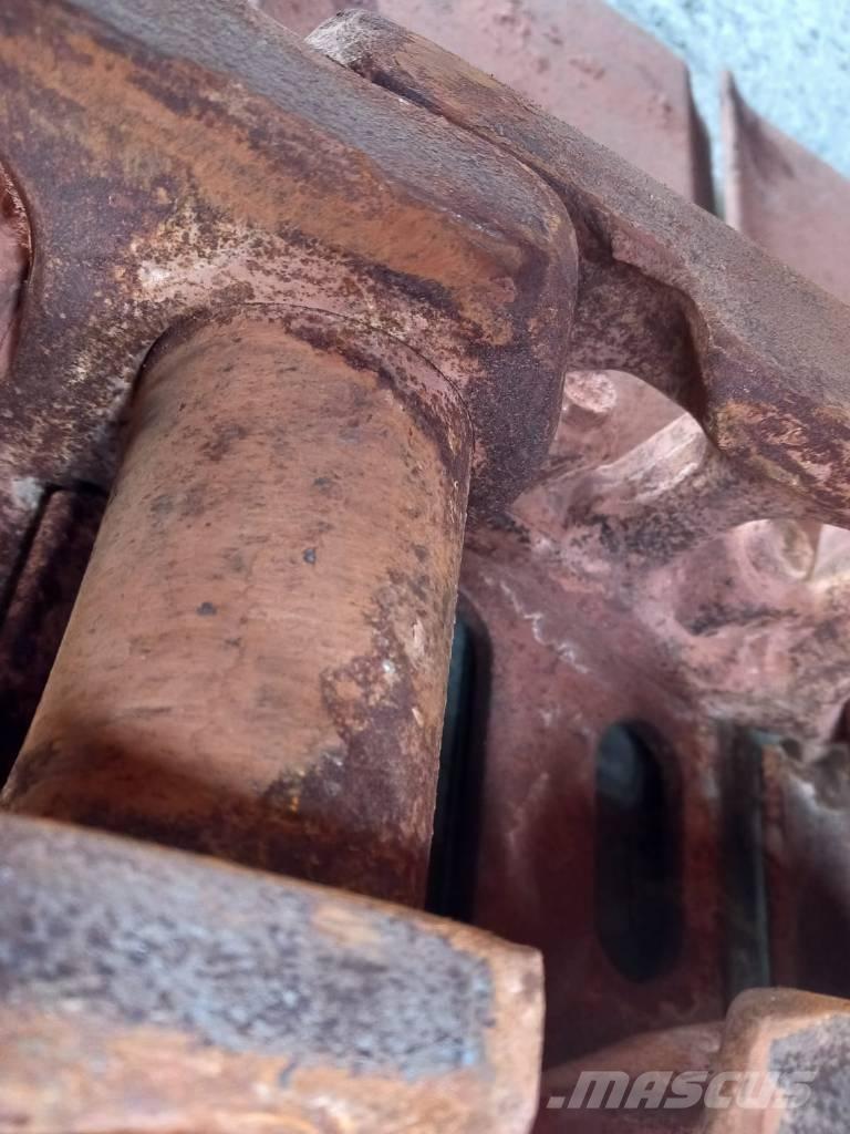 Komatsu PC210LC-10 Гусеничные экскаваторы