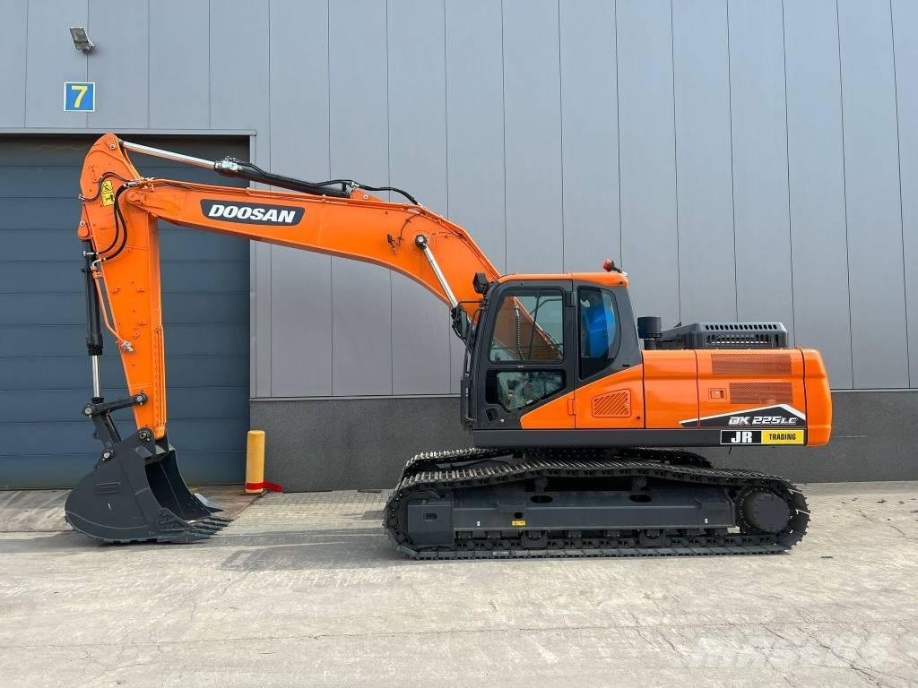 Doosan DX 225 LC-7M Гусеничные экскаваторы